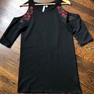 Alya Black Cold Shoulder Dress Sz S